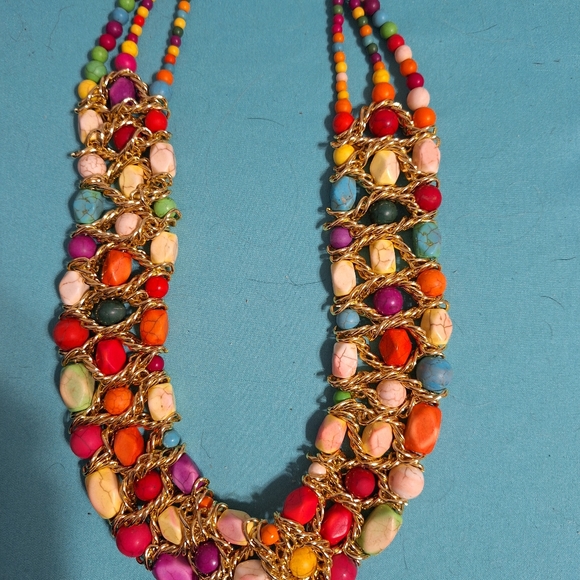 Beautiful necklace - Picture 6 of 6